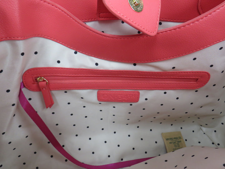 On 34th Azriell Extra-Large Tote