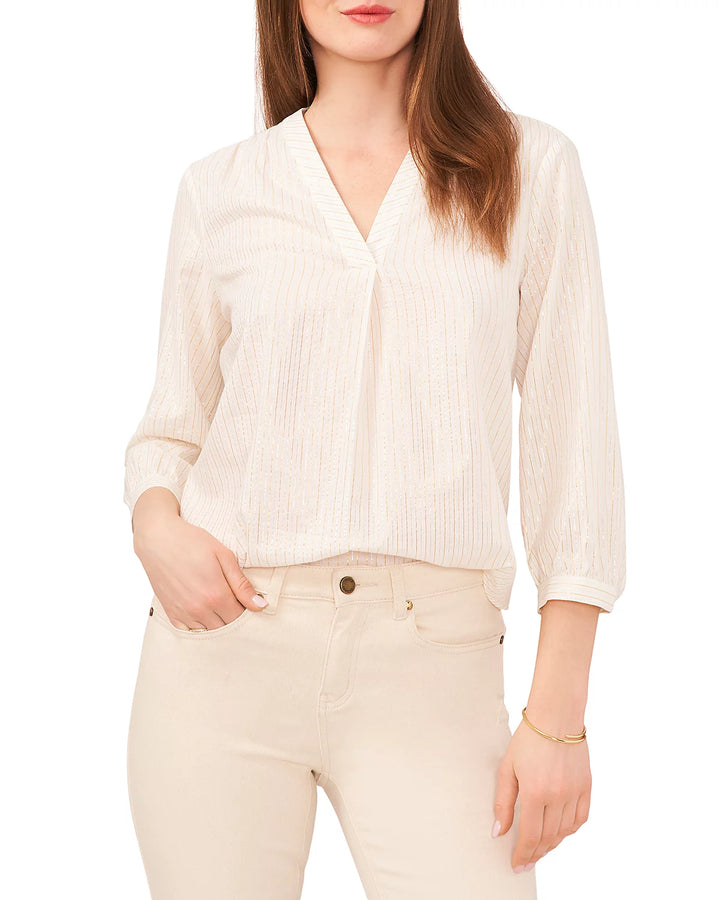 VINCE CAMUTO V Neck Blouse