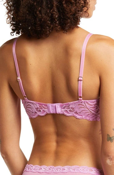 Natori Feathers Contour Plunge Bra