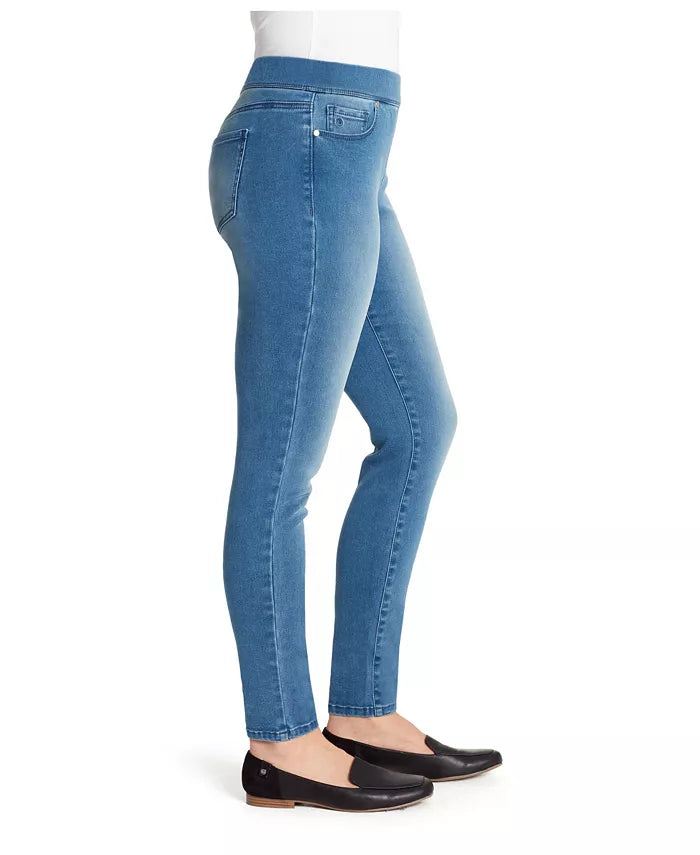 Gloria Vanderbilt Avery Pull-On Slim Jeans