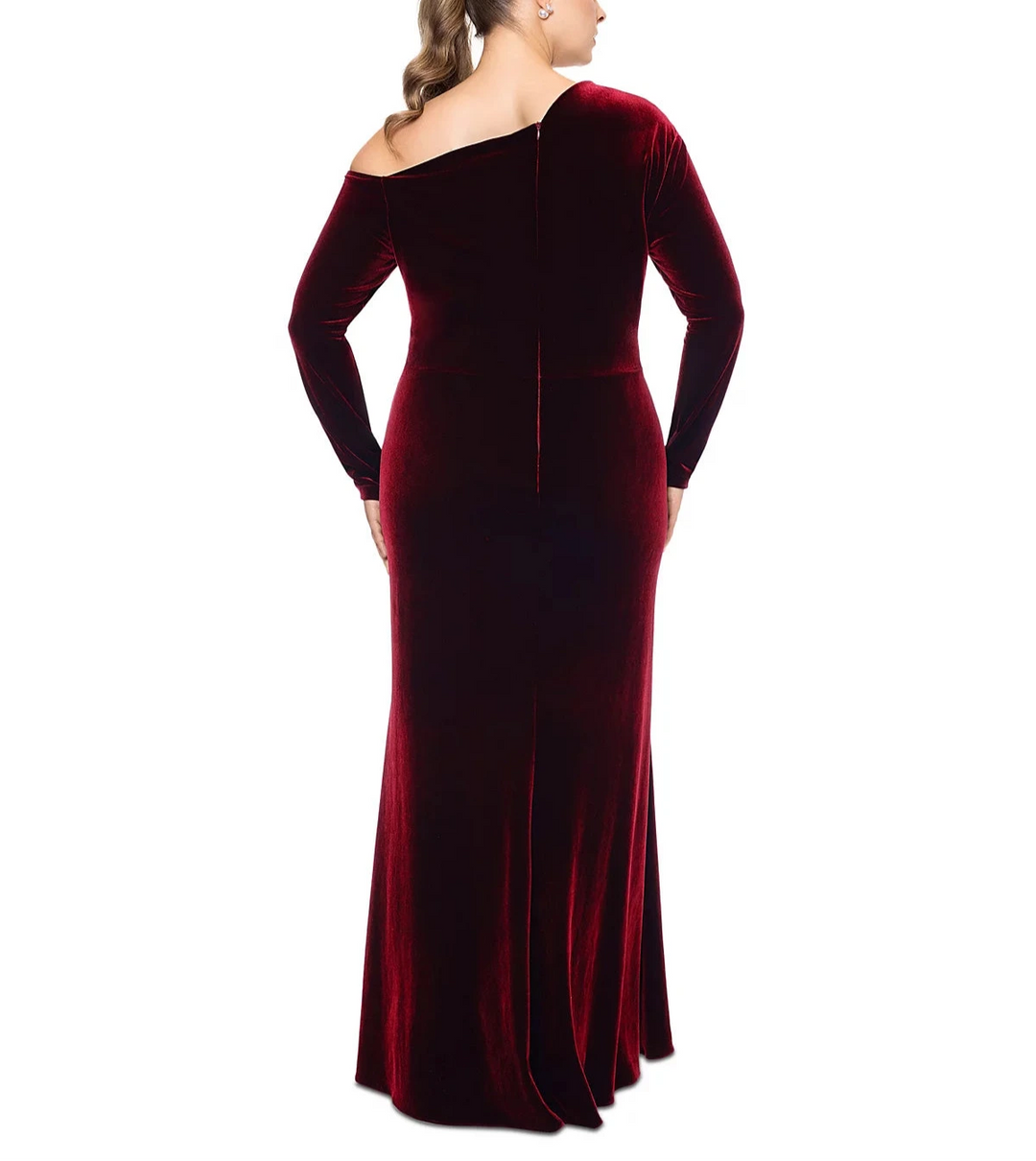 Betsy & Adam Plus Size Cold-Shoulder Velvet Gown