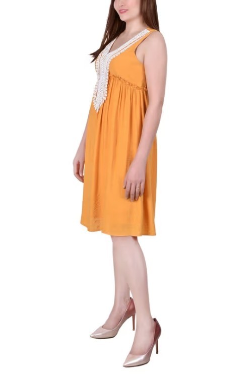 NY Collection Petite Crochet Neckline Empire Dress MSRP $55