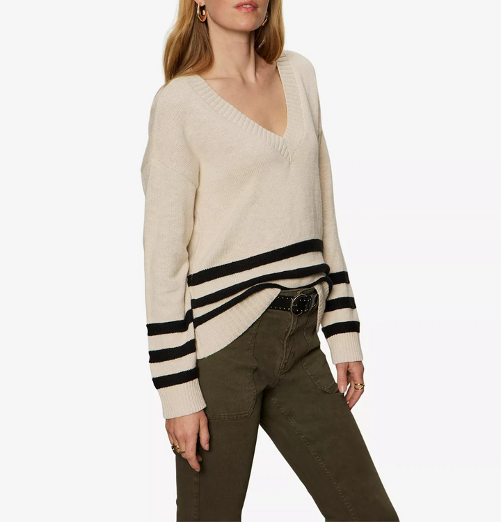 Sanctuary Women's Classic V-Neck Sweater MSRP $79