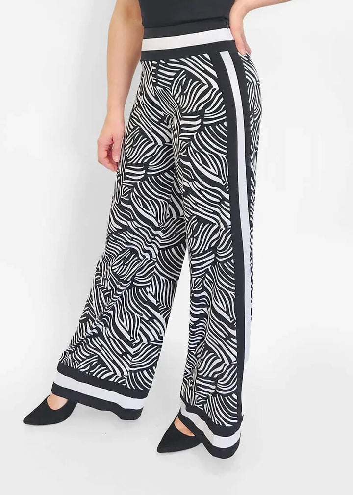 Michael Kors Pants in Black and White