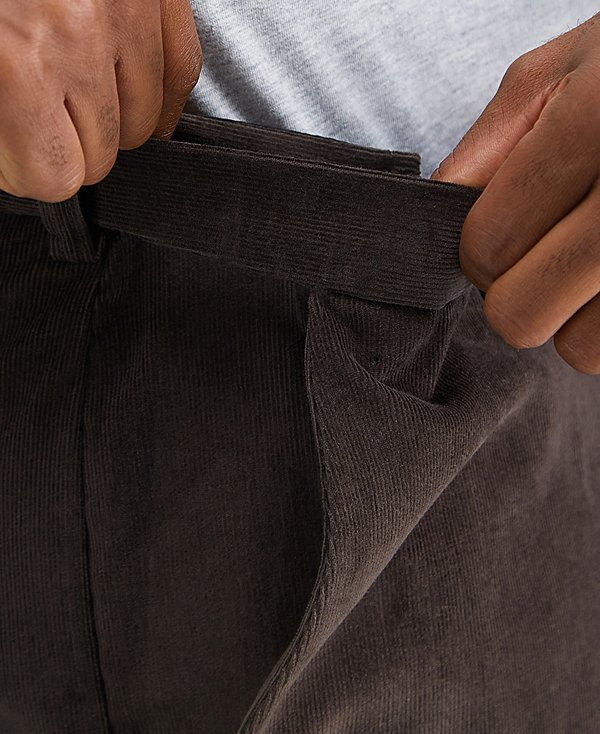 Haggar Men's Classic-Fit Stretch Corduroy Pants MSRP $80