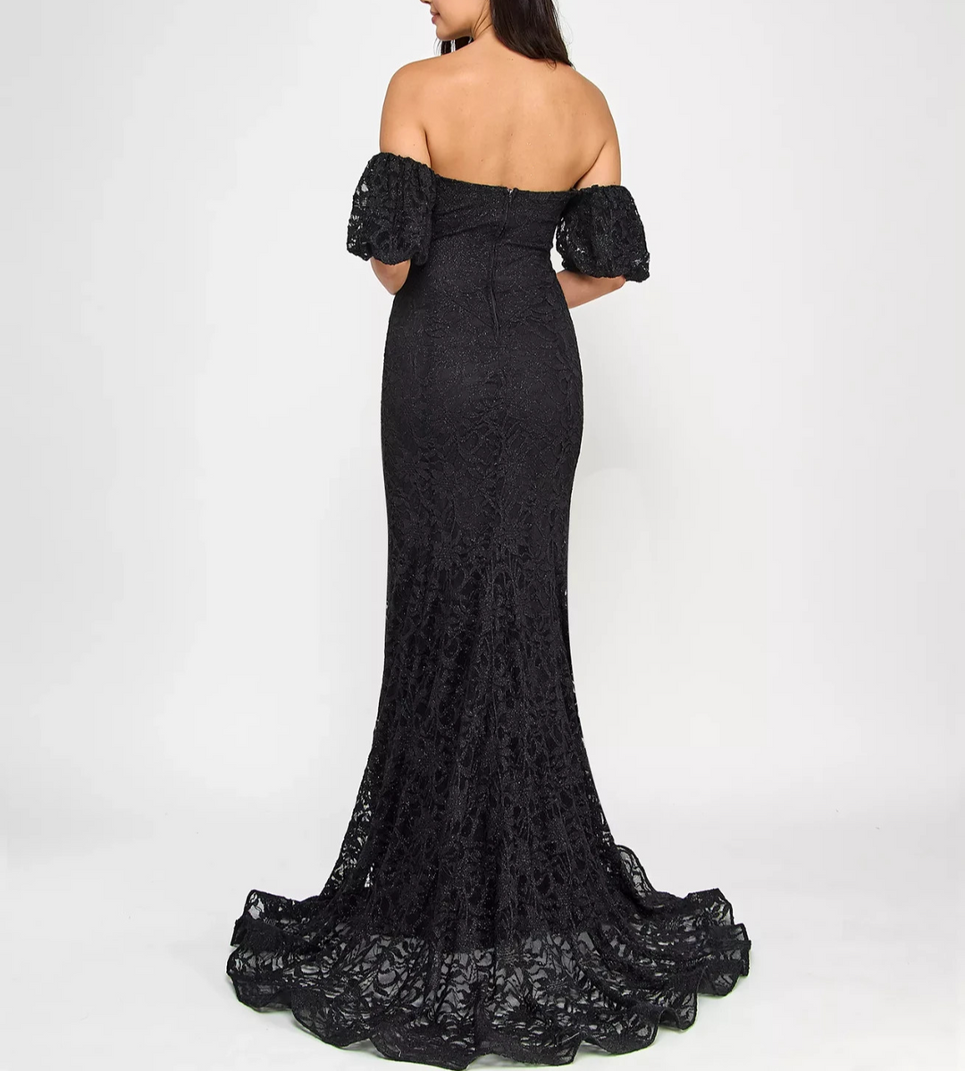 Emerald Sundae Juniors' Lace Off-The-Shoulder Gown MSRP $149
