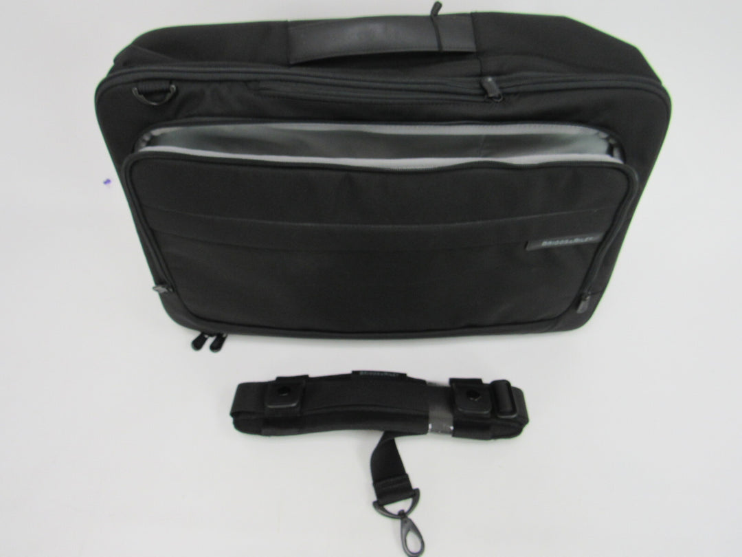 Briggs & Riley Baseline Convertible Duffle Backpack MSRP $329