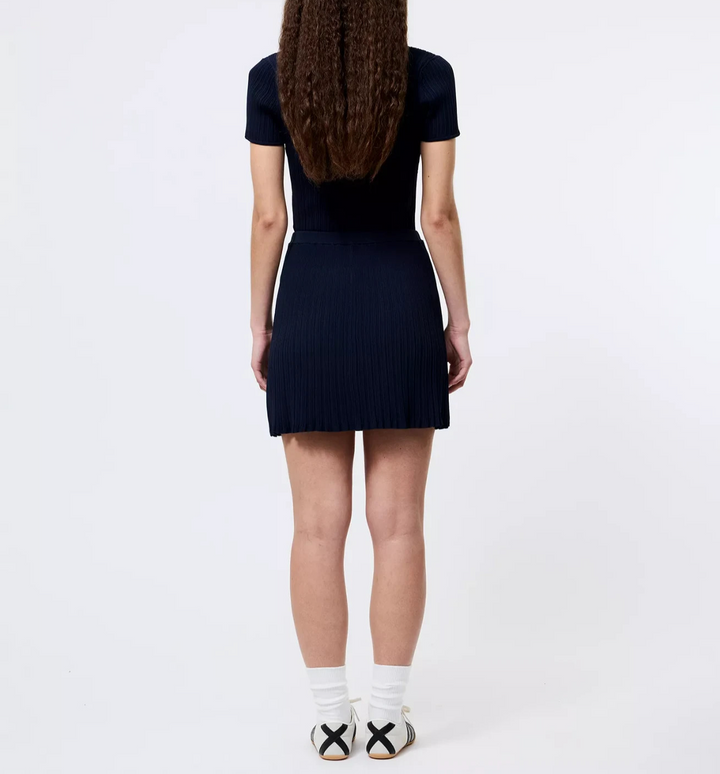 French Connection Women's Crinkle-Knit Two-Pocket Mini Skirt MSRP $118