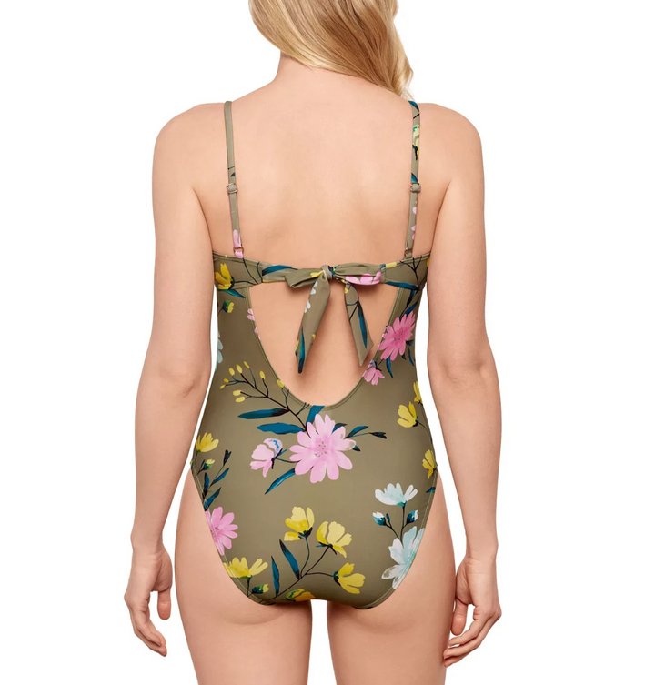 Salt + Cove Juniors' Floral-Print One-Piece Swimsuit MSRP $39.99