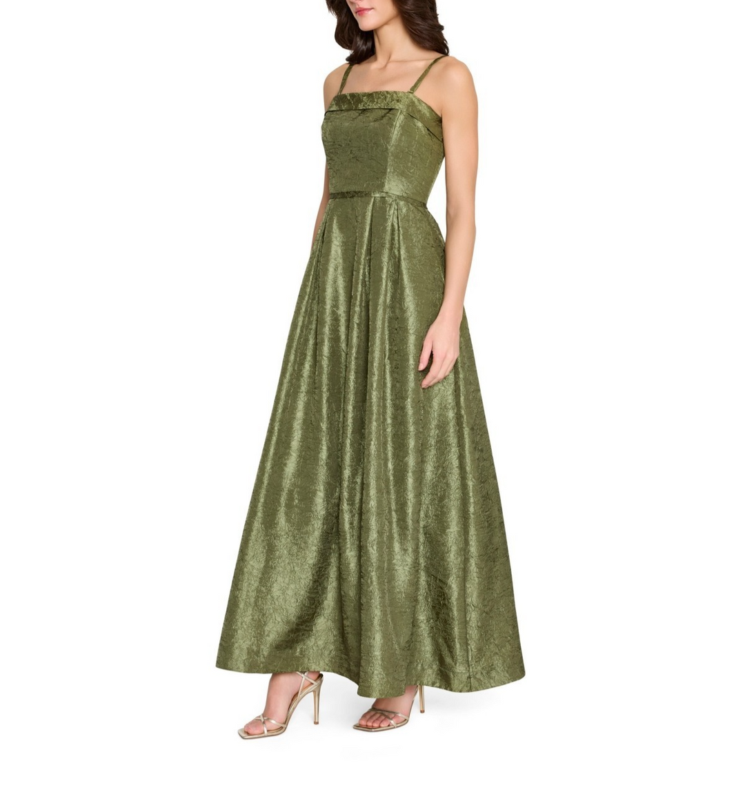 Tahari ASL Women's Sleeveless Ball Gown MSRP $259