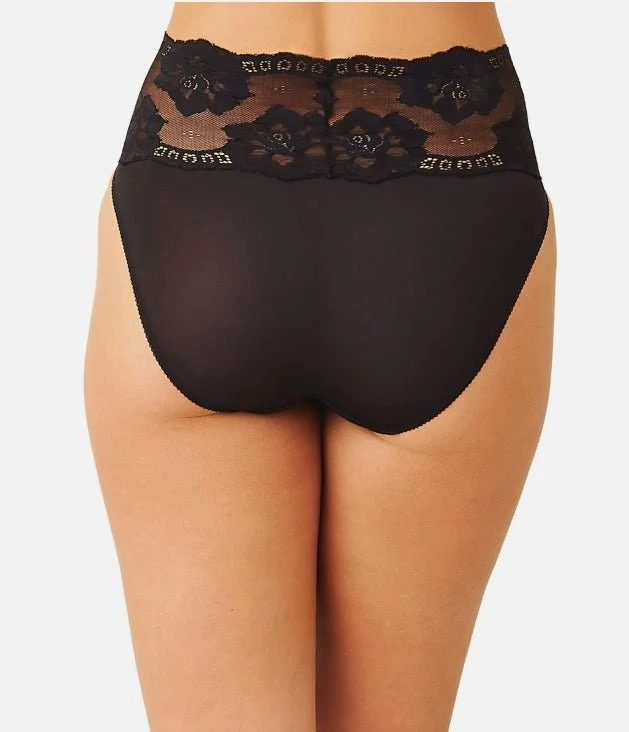 Wacoal Women's Light and Lacy Hi Cut Briefs MSRP $19