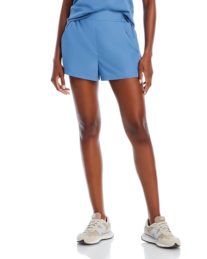 AQUA Athletic Flat Front Windbreaker Shorts MSRP $58