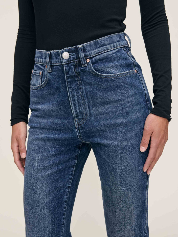 DL1961 Kristy Cigarette High Rise 29" Jeans MSRP $229