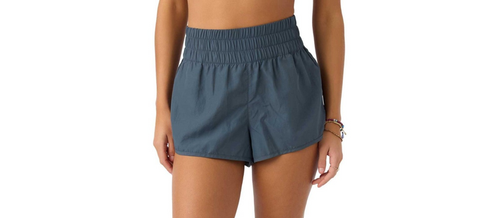 O'Neill Women's 2" Dolphin-Hem Wide-Waist Board Shorts MSRP $45