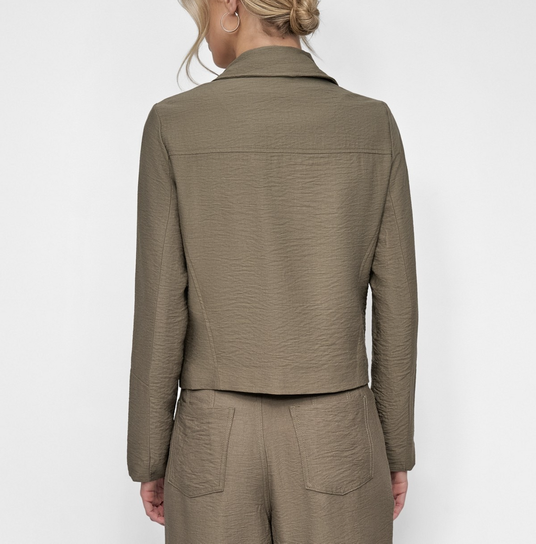DKNY Women's Zipper Detailed Crinkle Jacket MSRP $139