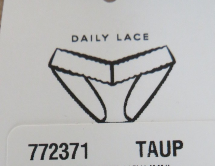 Hanky Panky Daily Lace Low Rise V-Kini MSRP $34