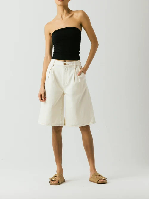 BLANKNYC Longline Pleated Denim Shorts in Cake Topper MSRP $98