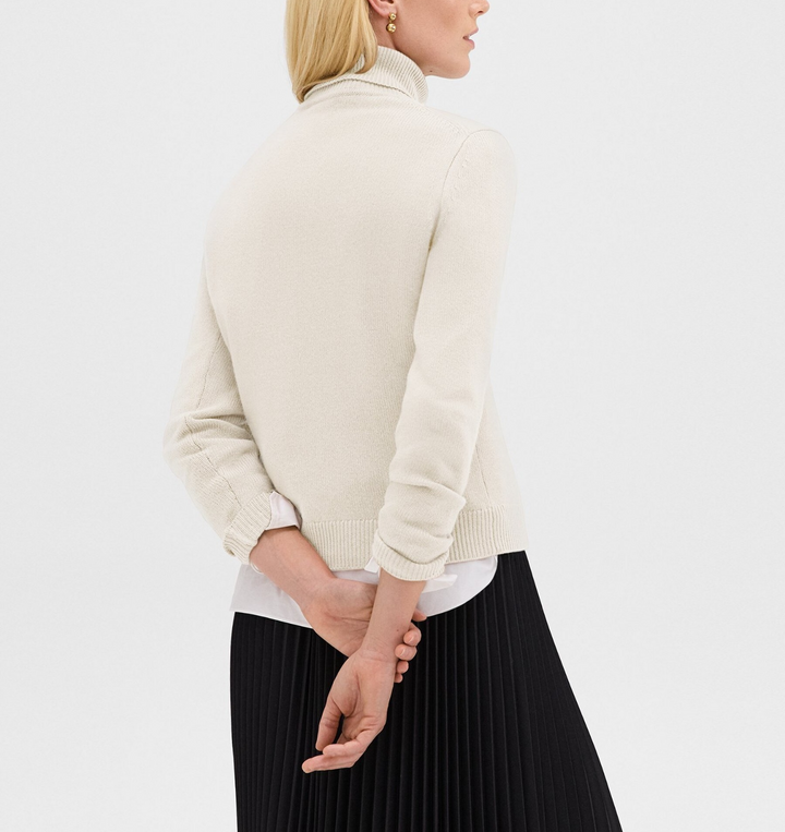 Theory Cashmere Turtleneck Sweater MSRP $345