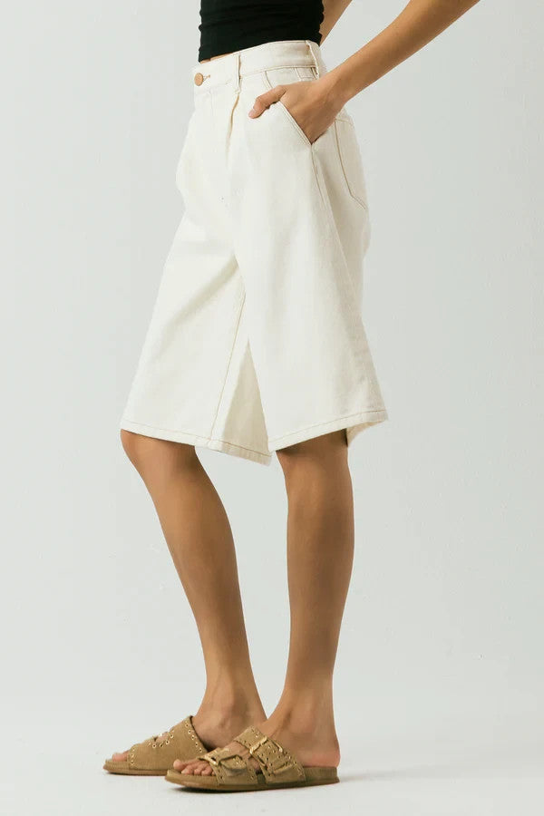 BLANKNYC Longline Pleated Denim Shorts in Cake Topper MSRP $98