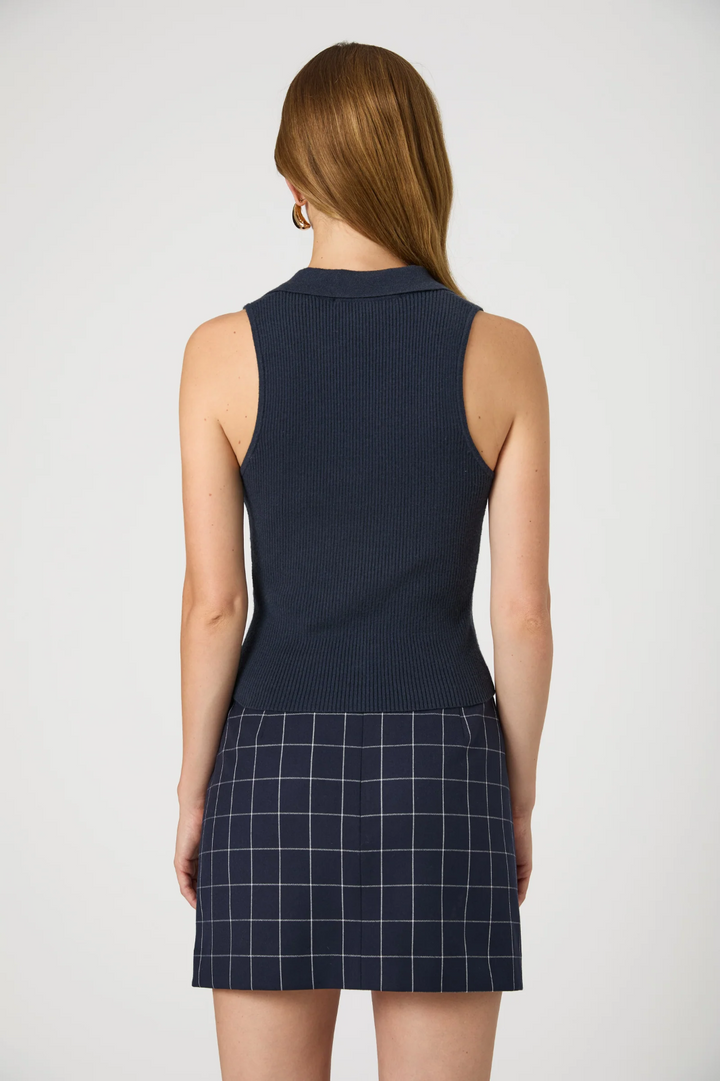 French Connection Cosysoft V-Neck Sleeveless Sweater Vest MSRP $88
