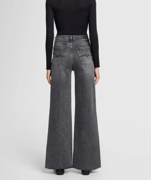 7 For All Mankind Ultra High Rise Jo Wide Leg Jeans MSRP $218
