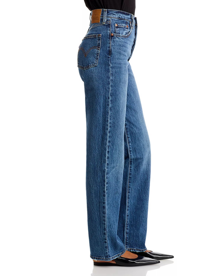 Levi's Ribcage High Rise Straight Jeans MSRP $98