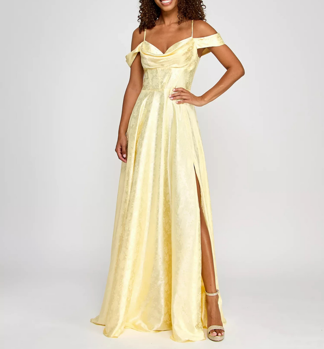 B Darlin Juniors' Sweetheart-Neck Jacquard Dress MSRP $139