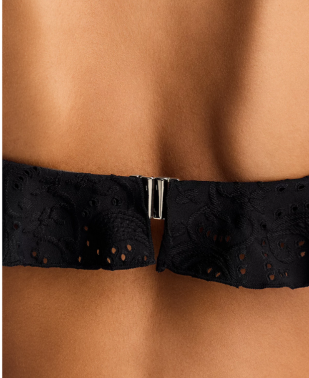 AQUA Ruffled Bikini Top MSRP $68