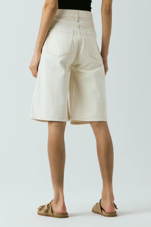 BLANKNYC Longline Pleated Denim Shorts in Cake Topper MSRP $98