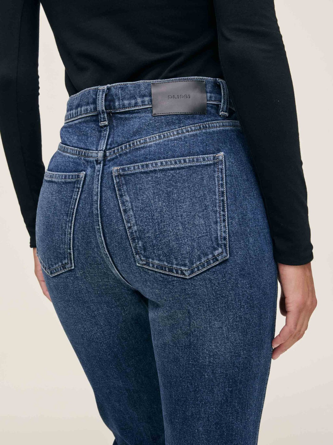 DL1961 Kristy Cigarette High Rise 29" Jeans MSRP $229