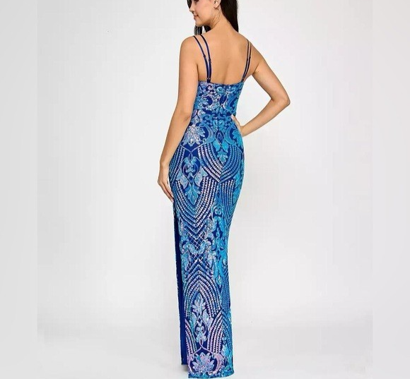 Emerald Sundae Juniors' Sequined Side-slit Gown MSRP $109