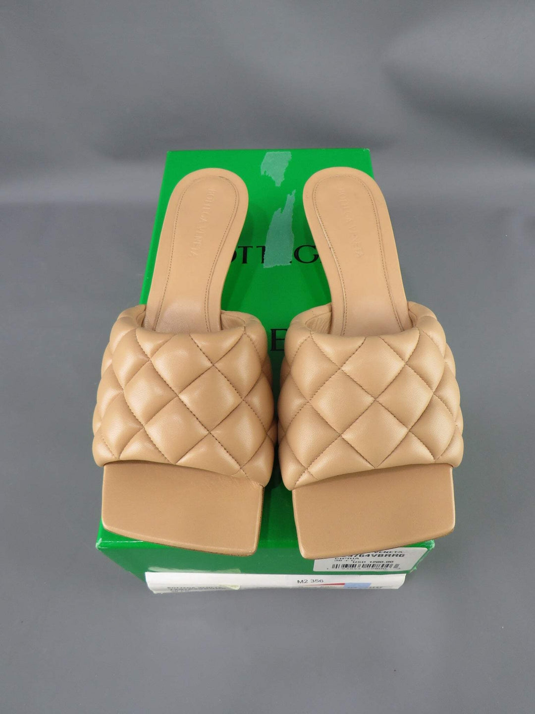 Bottega Veneta Women's Padded Quilted Slip On Sandals M2 356