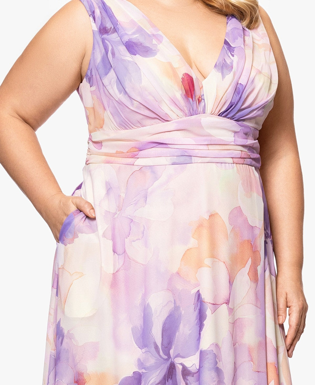 Betsy & Adam Plus Size Sleeveless V-Neck Floral Dress MSRP $279