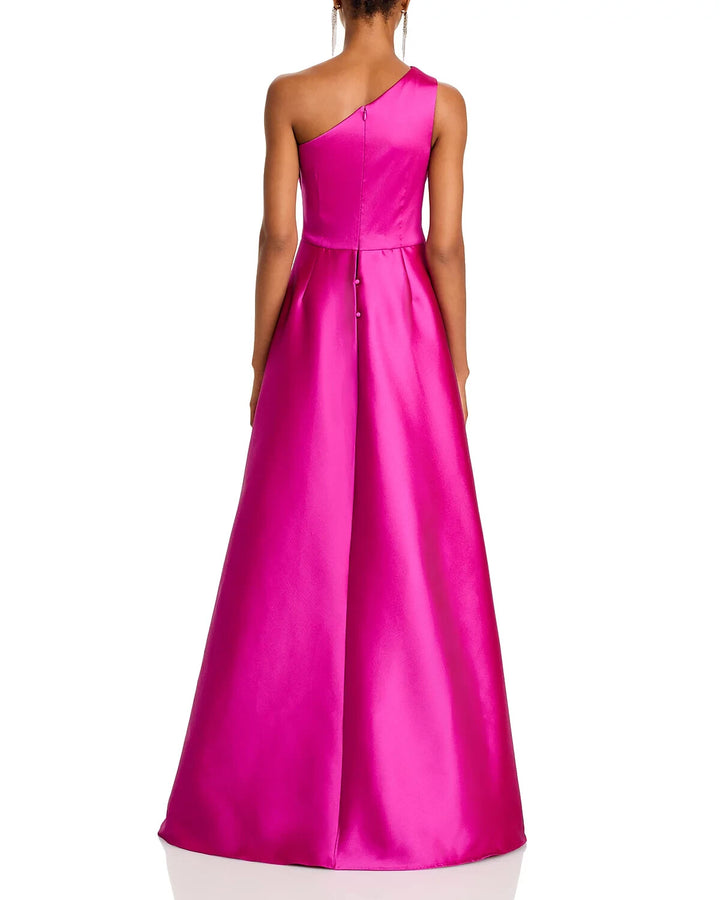 Teri Jon by Rickie Freeman Crepe One Shoulder Gown MSRP $1080