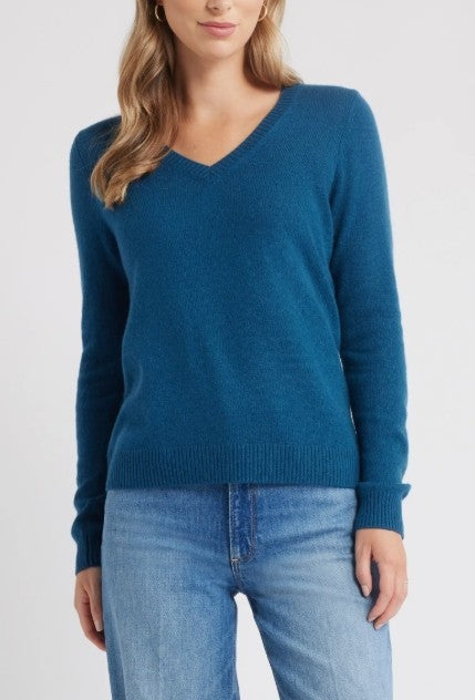 C by Bloomingdale's Cashmere V-Neck Cashmere Sweater MSRP $178