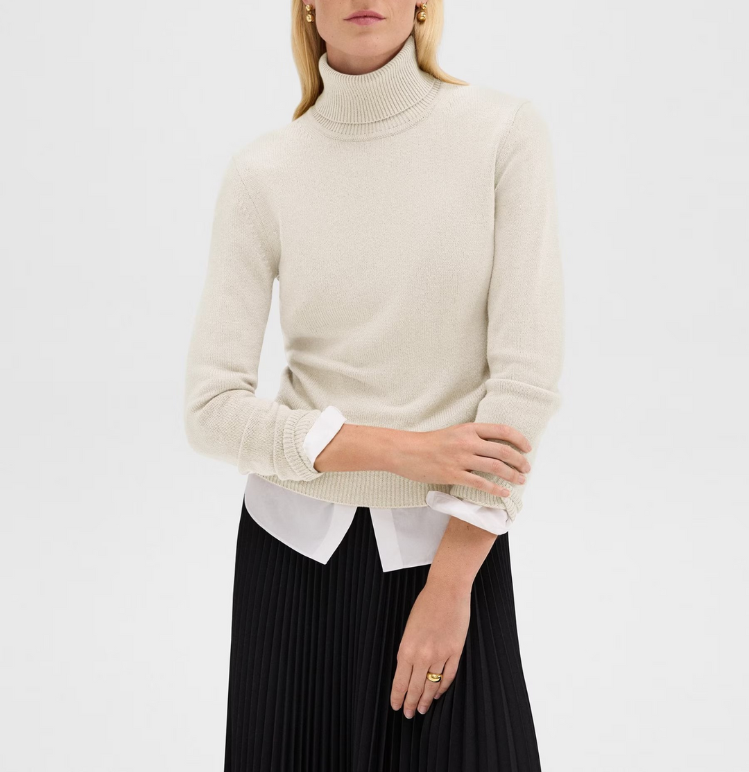 Theory Cashmere Turtleneck Sweater MSRP $345