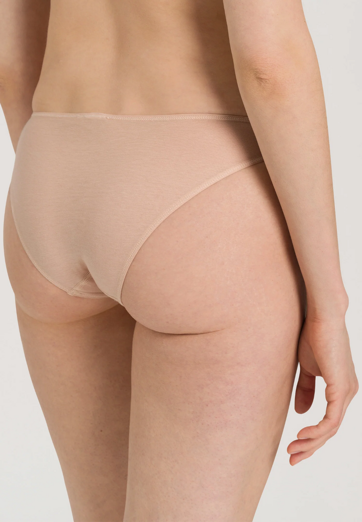 Hanro Women's Ultralight Bikini Panty in Beige MSRP $30