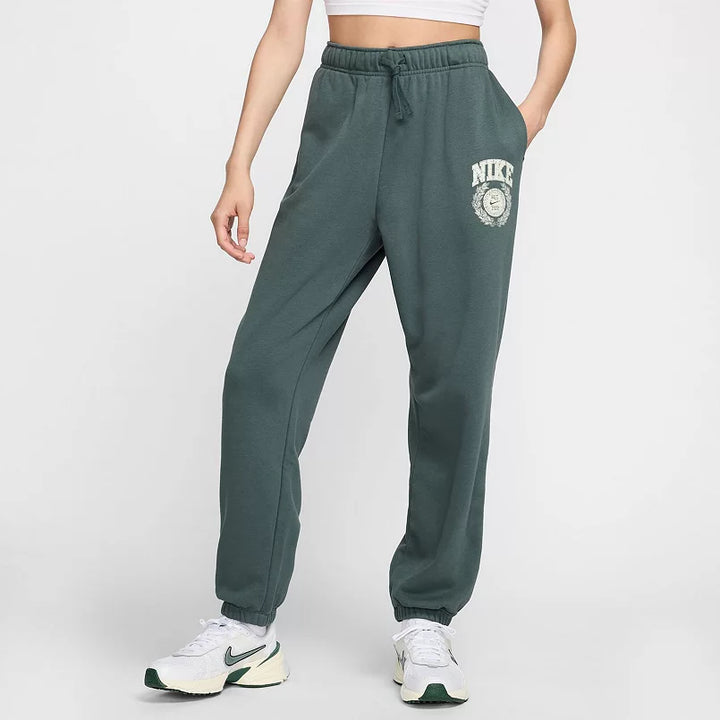 NIKE Sportswear Club Fleece Oversized Mid-Rise Sweatpants