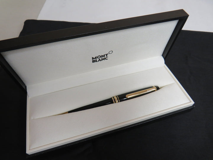 Montblanc Meisterstück Gold-Plated Black Resin Classique Ballpoint Pen