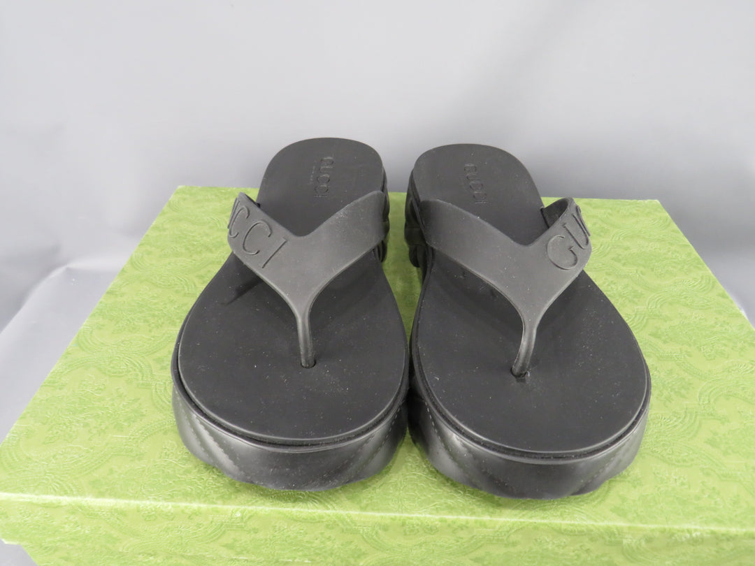 GUCCI Logo-debossed Platform Flip-flops