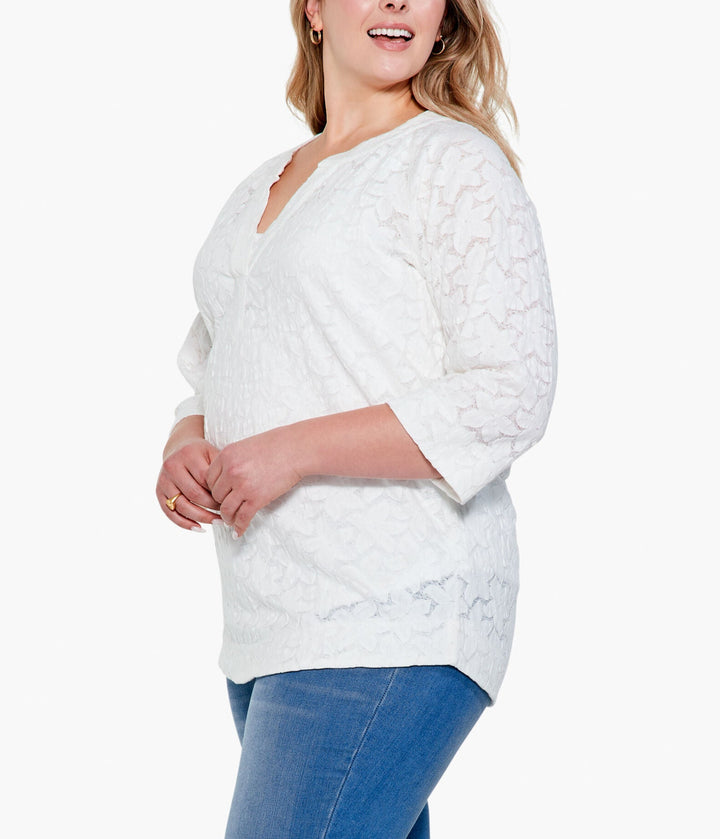 NIC+ZOE Plus Petal Lace Top