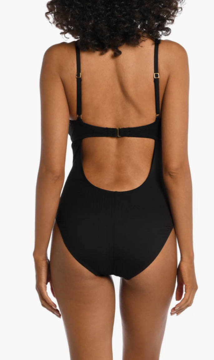 La Blanca Island Goddess Twist One Piece Swimsuit