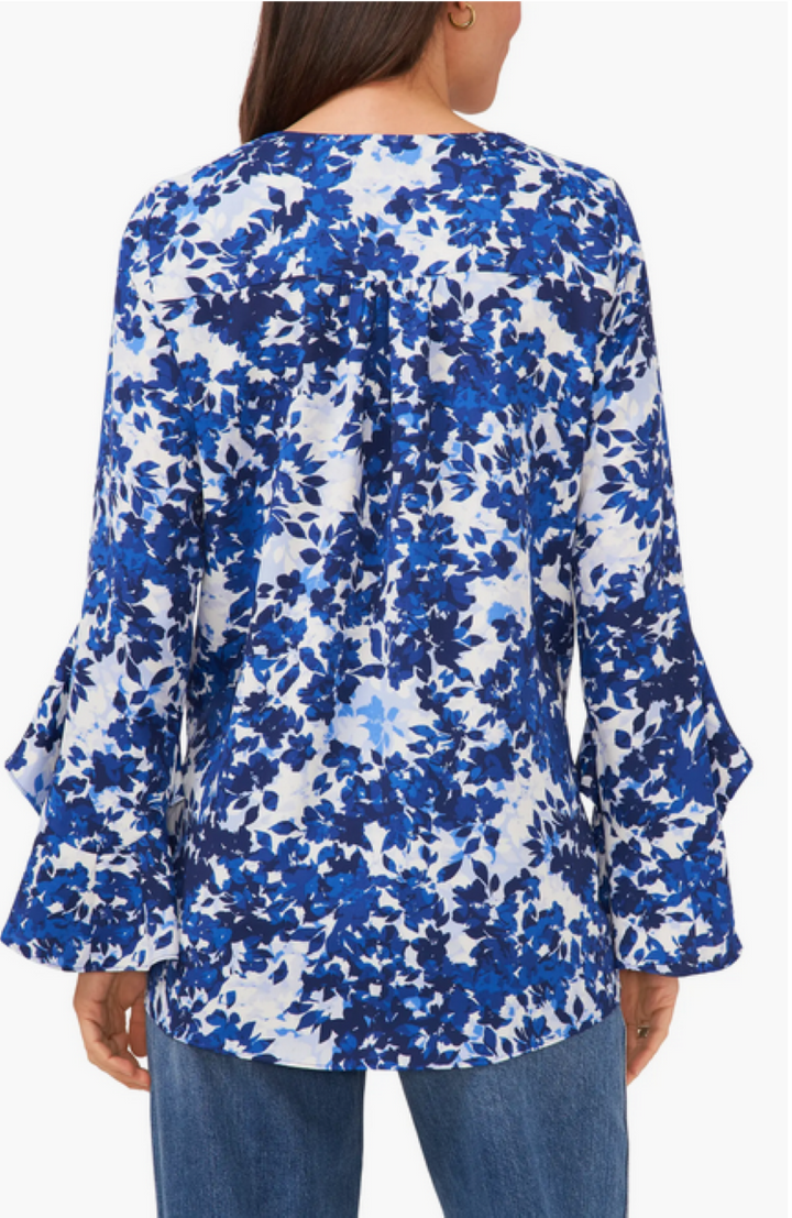 VINCE CAMUTO V Neck Flutter Top