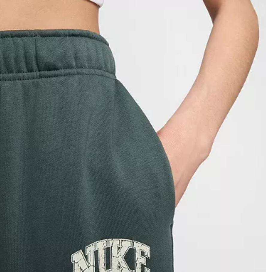 NIKE Sportswear Club Fleece Oversized Mid-Rise Sweatpants