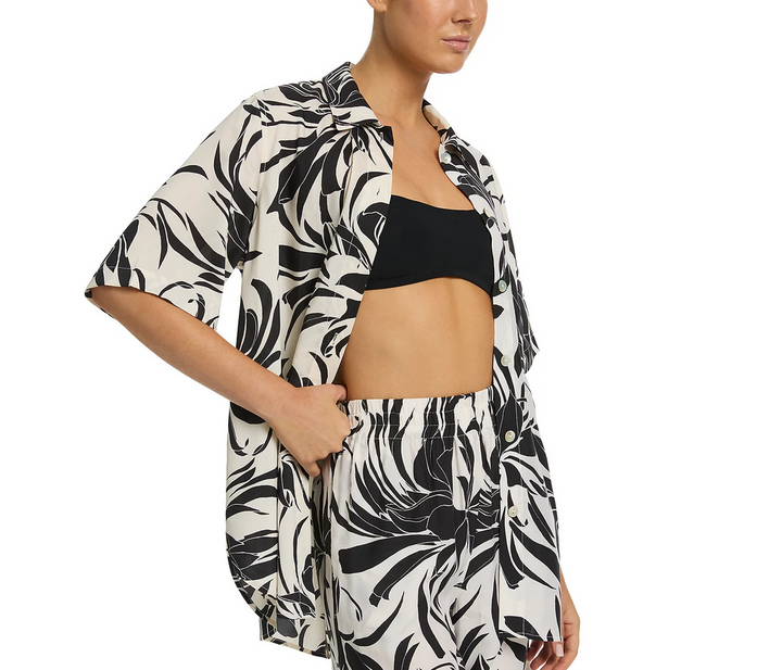 JETS Queen Of The Night Short Sleeve Swim Cover-Up Shirt