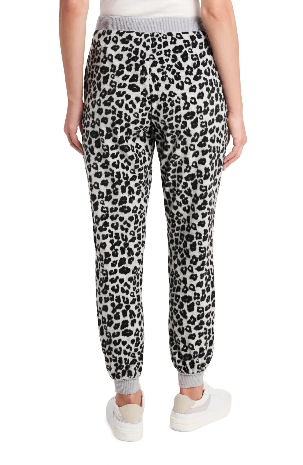 Vince Camuto Cozy Leopard Print Joggers