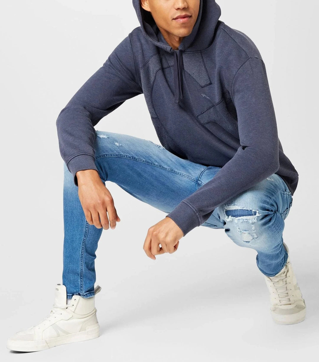 GUESS MEN Timur Garment-Dyed Logo Patch Brushed Fleece Hoodie